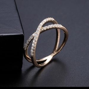 18k Gold X Shaped Cross Rings